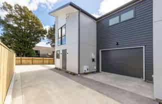 13A, B and Johnswood Grove, Clouston Park
