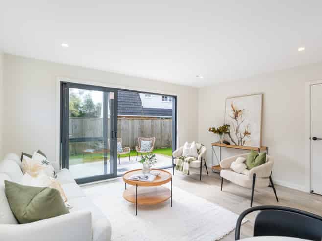 13A, B and Johnswood Grove, Clouston Park