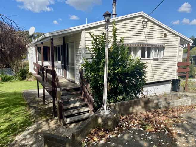 7 Puflett Road (Front), Havelock North