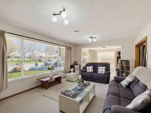 332 Memorial Avenue, Burnside