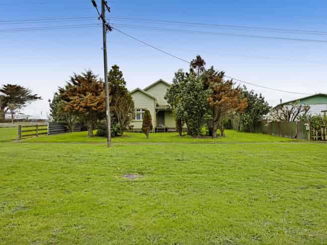 53 Riemenschneider Street, Manaia