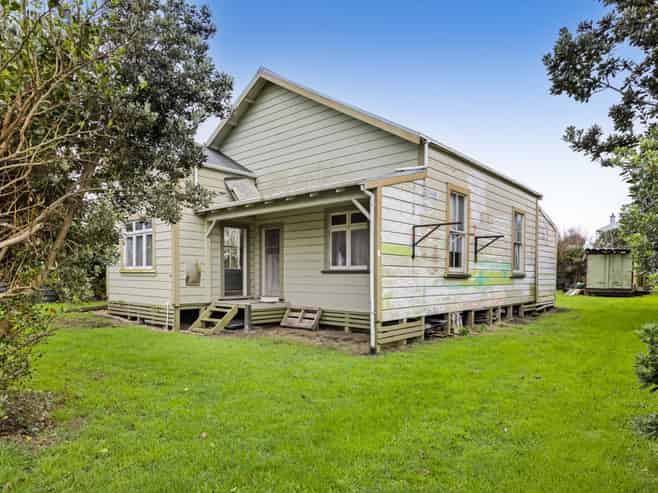 53 Riemenschneider Street, Manaia