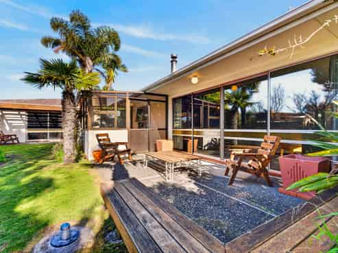 22 Gordon Road, Te Awanga