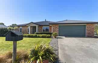 4 Camellia Lane, Carterton