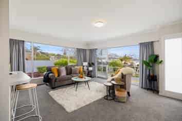 2A Douglas Avenue, Mount Albert