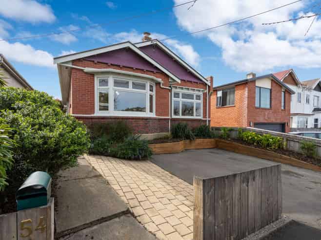 54  Law Street, CAVERSHAM