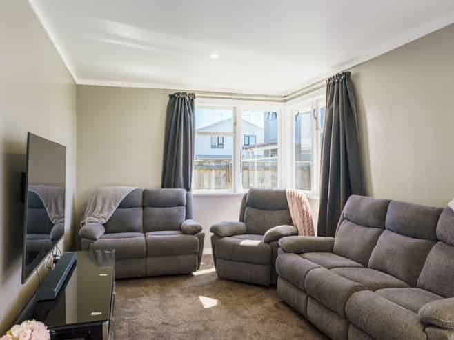 16 Venables Avenue, Onekawa