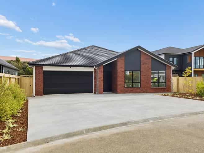56  Rongoa Maori Way, Pukekohe