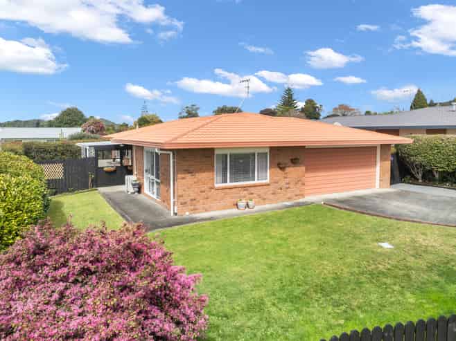 16 Elm Place, Tikipunga