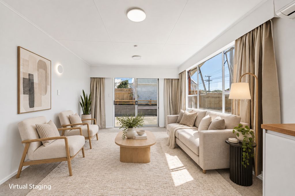 Easy Living Near Coastal Walkway. 4