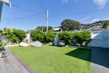 17 Freyberg Street, Lyall Bay
