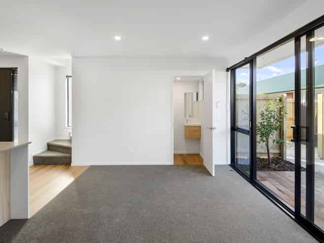 3/404 Armagh Street, Linwood
