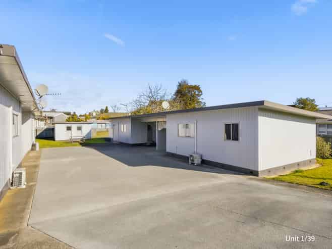 39 & 41 Te Hatepe Avenue, Taupo