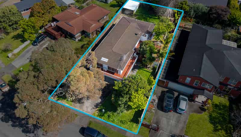 13 Booralee Avenue, Botany Downs