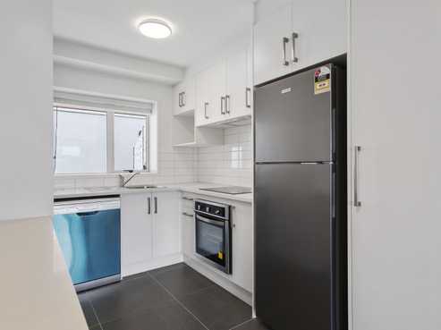 2M/4045 Great North Road, Glen Eden