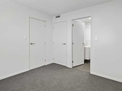 2M/4045 Great North Road, Glen Eden