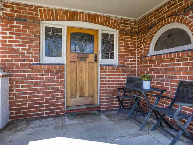 7 Massey Avenue, Saint Clair