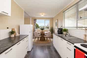 10 Lauder Crescent, Heidelberg