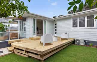 6 Holman Road, TE ATATU PENINSULA