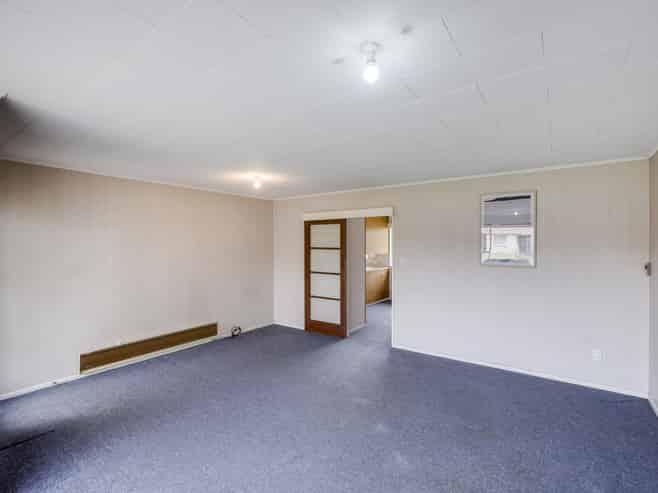 2/303 Nelson Street North, Hastings