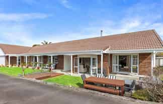 12 Smiths Road, Matua