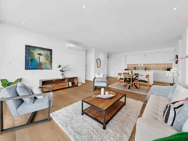 302/223A Green Lane West, Epsom