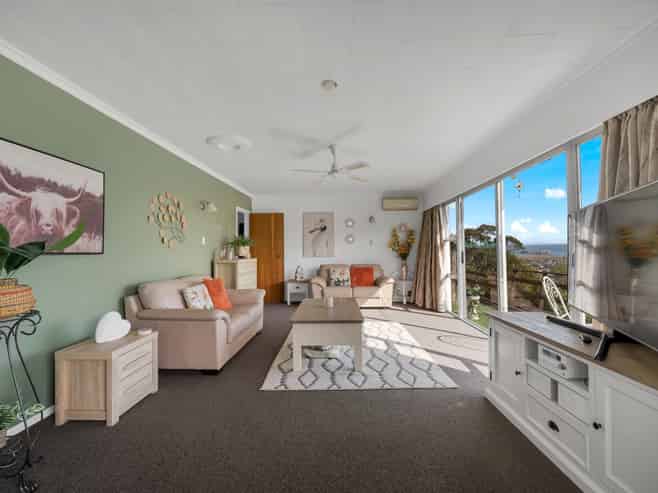 86 Tosswill Road, Tahunanui