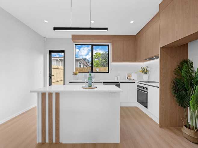 23,25,27 Robert Allan Way, Pakuranga Heights