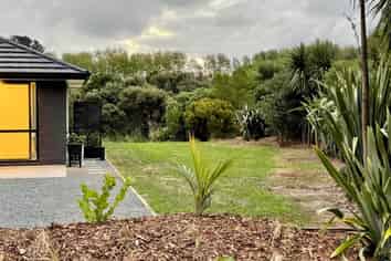 2/112D Black Swamp Road, Mangawhai