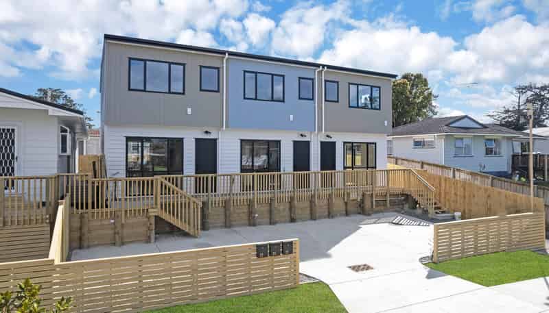 27 Robert Allan Way, Pakuranga Heights