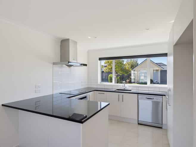 15 Cellars Way, Yaldhurst