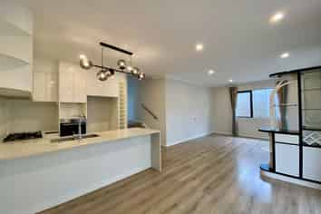 75 Granville Drive, Massey