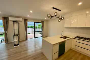 75 Granville Drive, Massey