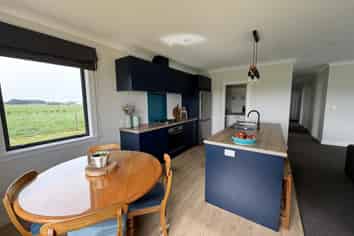 700 Watino Road, Opunake