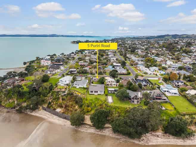 5 Puriri Road, Beachlands
