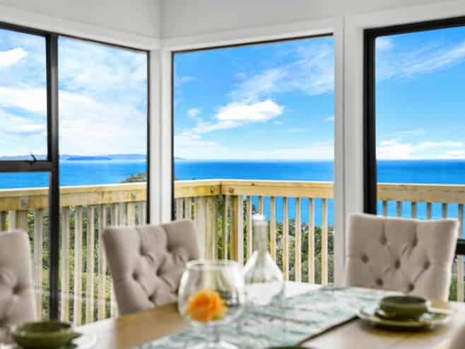254 Whangaparoa Road, Red Beach