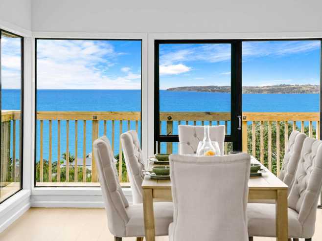 254 Whangaparoa Road, Red Beach