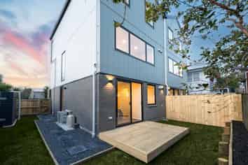 4202E Great North Road, Glendene