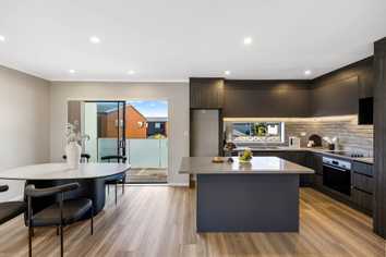 3/84 Kings Road, Panmure