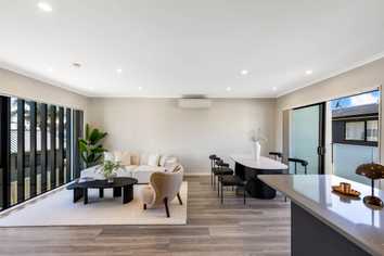 3/84 Kings Road, Panmure
