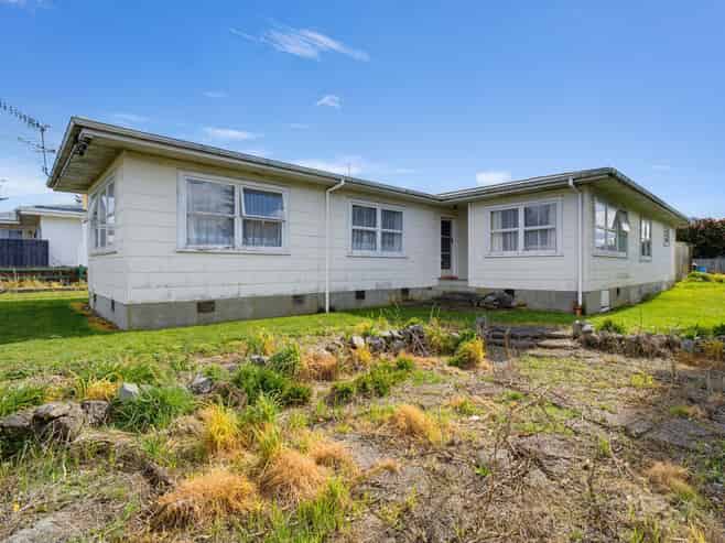 41 Shirley Street, Mangakakahi