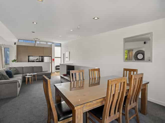 11/89 Thompson Street, Queenstown Central