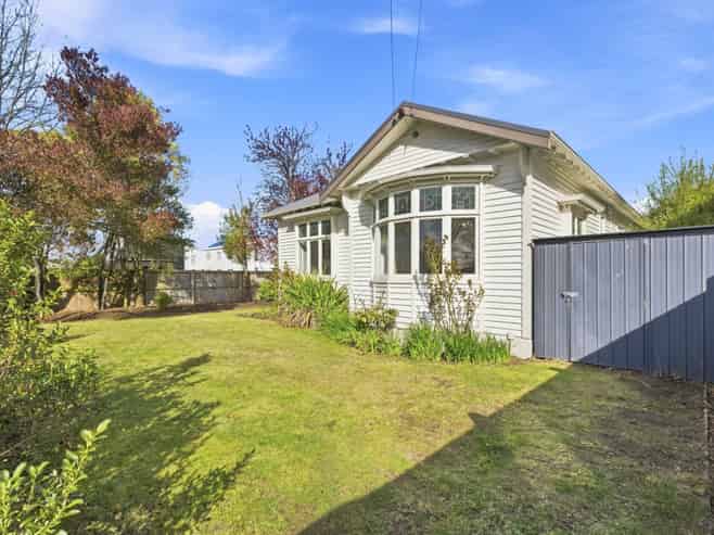 124 Edward Avenue, Edgeware