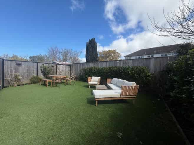 8/3 Milne Crescent, Taita