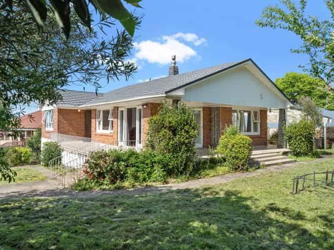 2 Knights Drive, Hillpark