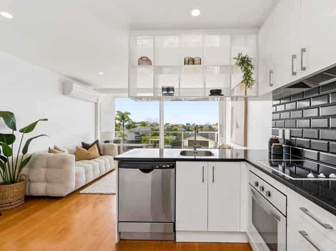 2/34 Sylvan Park Avenue, Milford