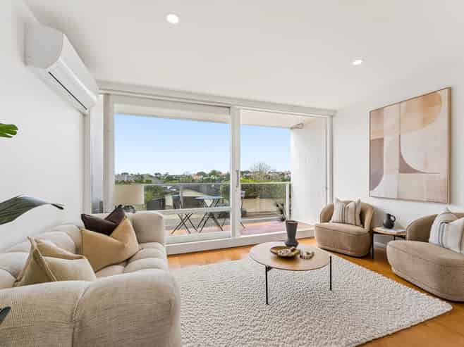 2/34 Sylvan Park Avenue, Milford