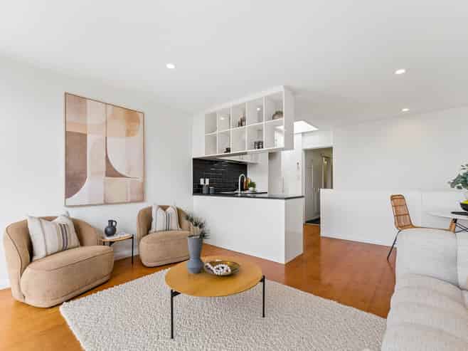 2/34 Sylvan Park Avenue, Milford