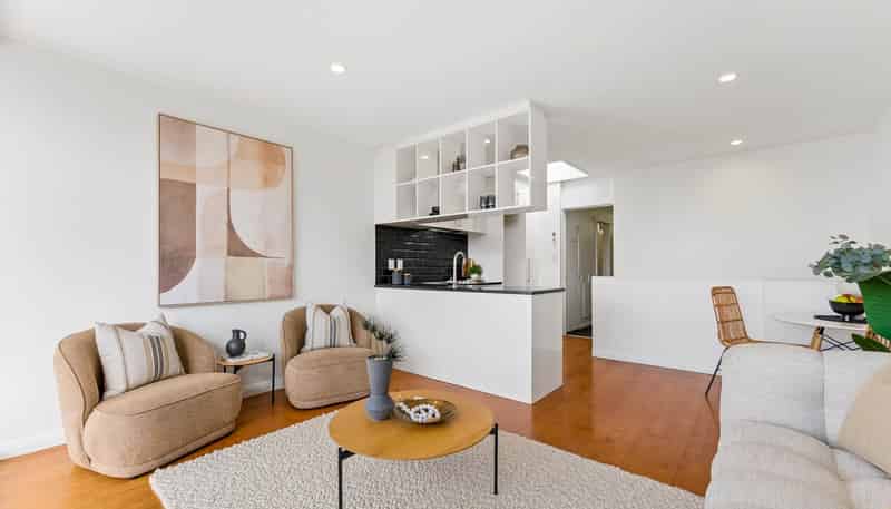 2/34 Sylvan Park Avenue, Milford