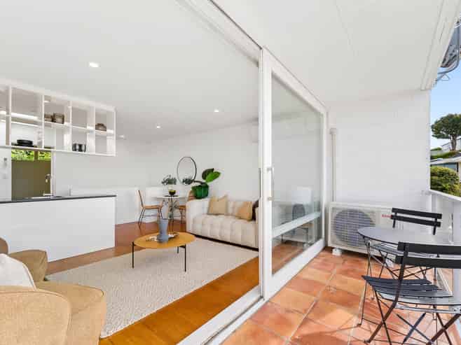 2/34 Sylvan Park Avenue, Milford